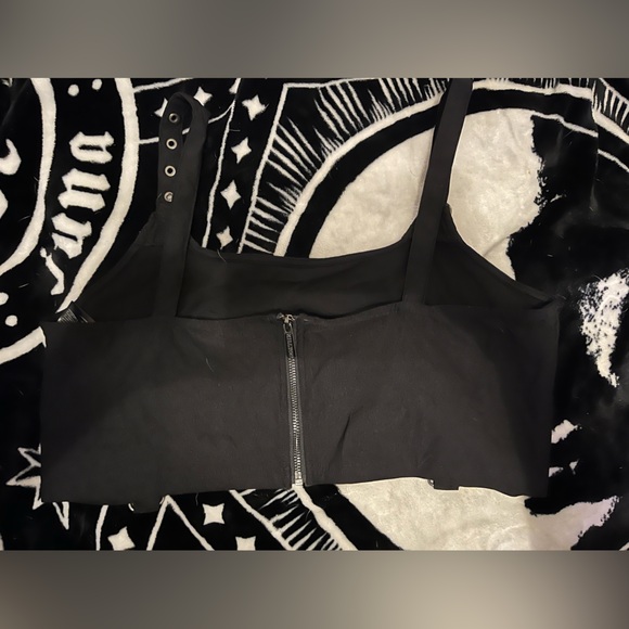 Top - Picture 2 of 3